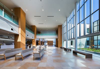 正面玄関ホール