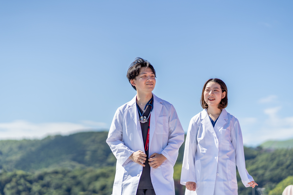 若手医師の育成に力を注ぎ、他病院からも多くの若手医師が支援にきています。