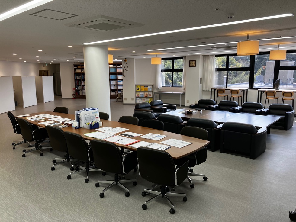 医局ラウンジで症例検討会や勉強会、医局会を開催します。医師同士のコミュニケーションの場となっています